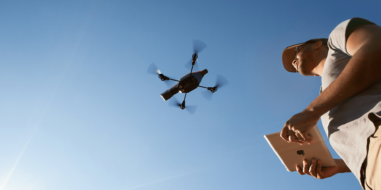 Parrot AR.Drone 2.0 Power Edition - Dron - najlepsze ceny, tysiące